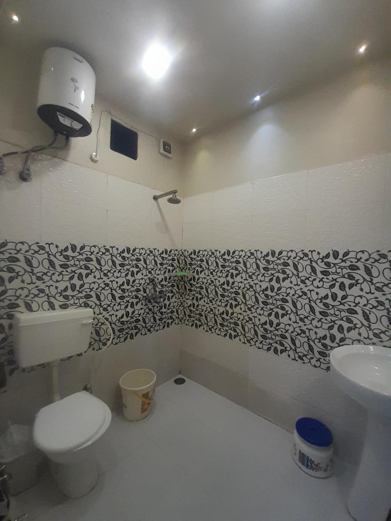 Hn Palace Homestay Агра Стая снимка